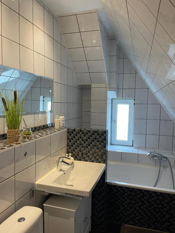 Luxury Apartment Amina Siedlung Schonwalde Buitenkant foto